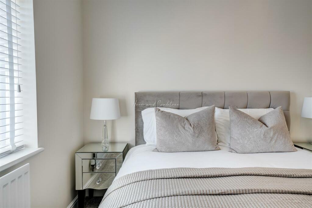 Y Deri Duon, Lisvane, HernCrabtree (7).jpg