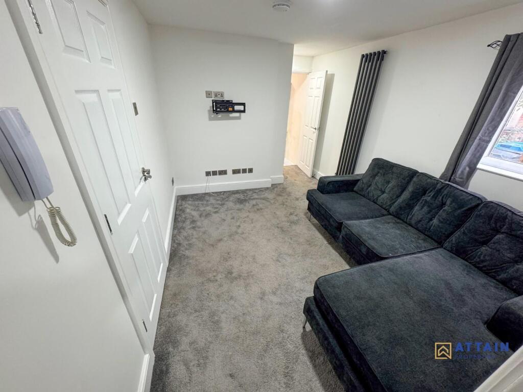 Living Room.jpg