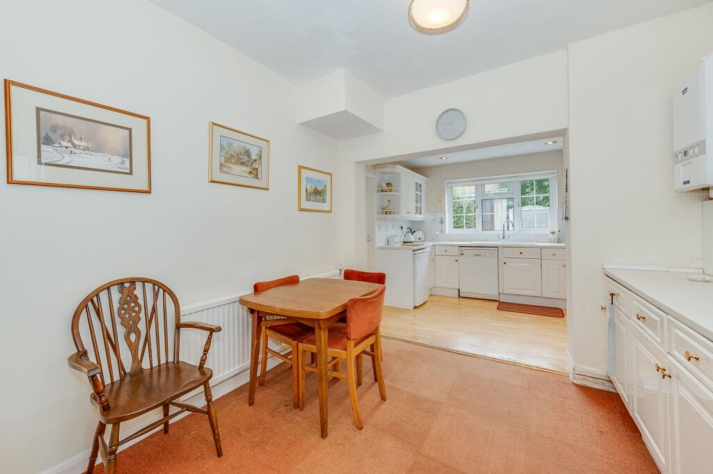 KITCHEN, DINING ROOM AND LOUNGE