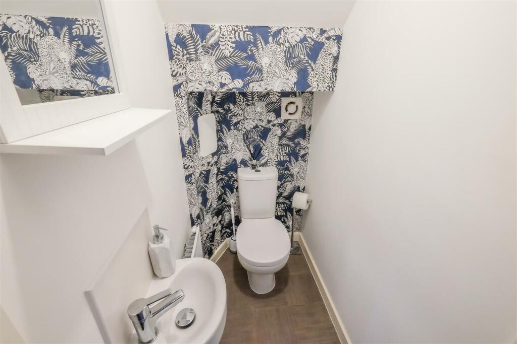 Groundfloor WC