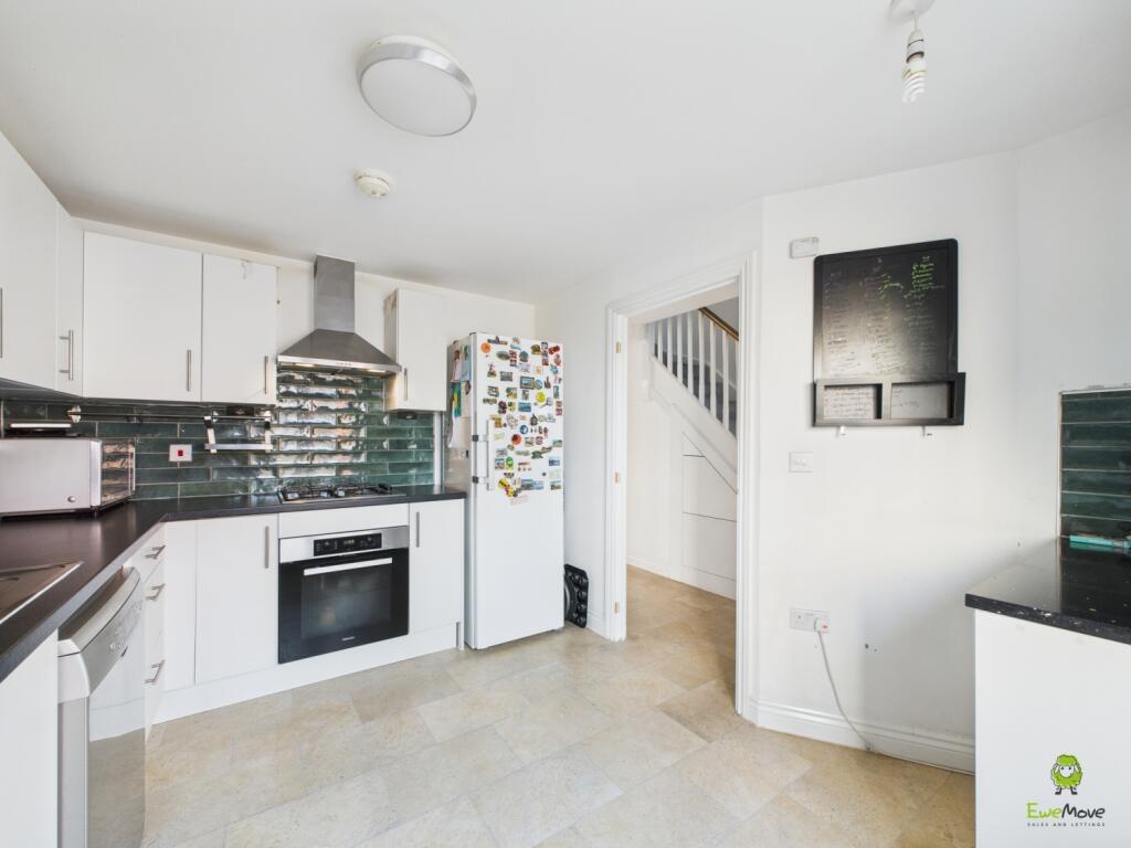 Presented by Nicoleta at EweMove Bexleyheath and D