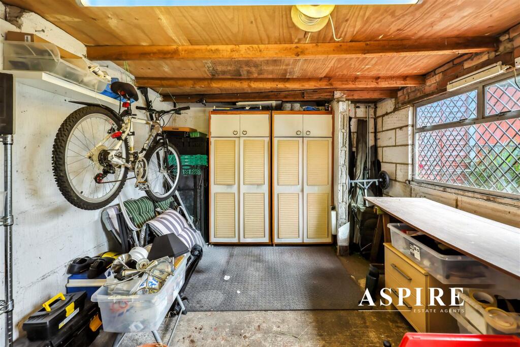 Aspire Estate Agents5.jpg