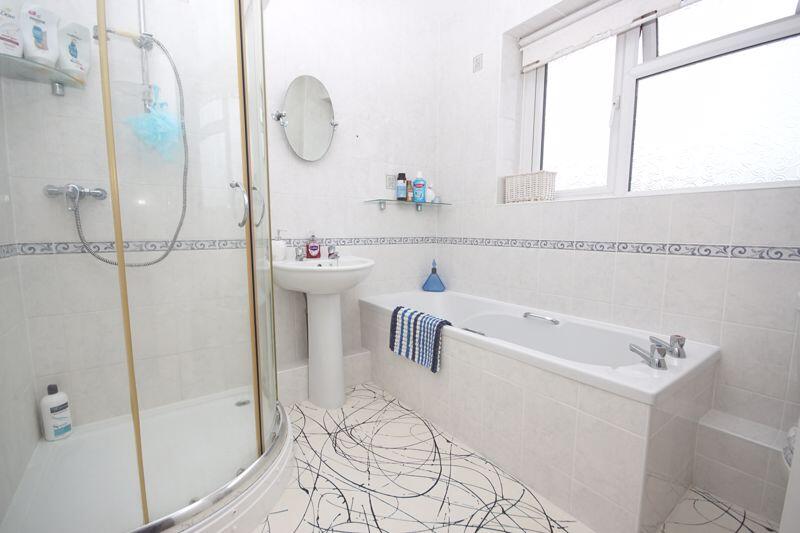 Bathroom/Shower Room