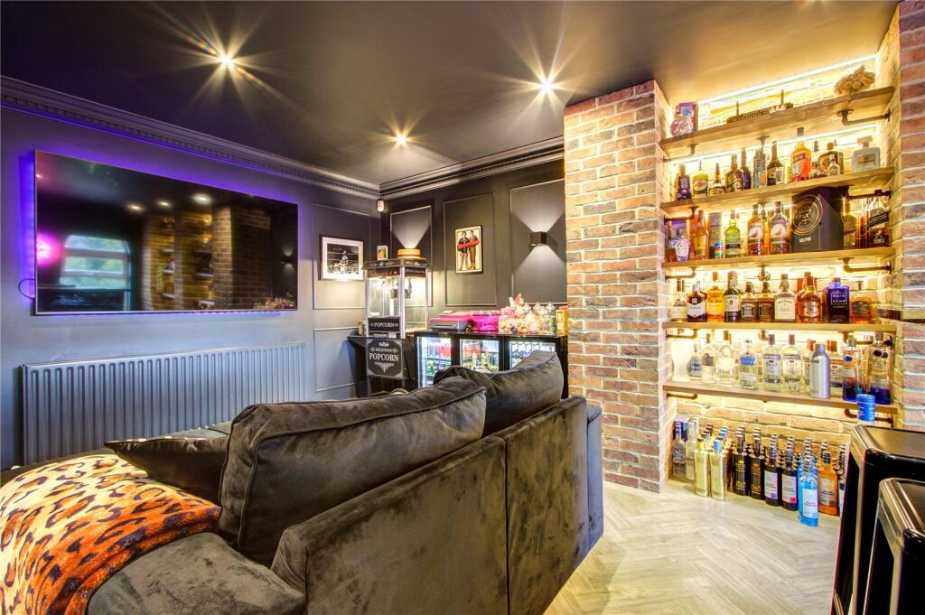 Entertaining Room
