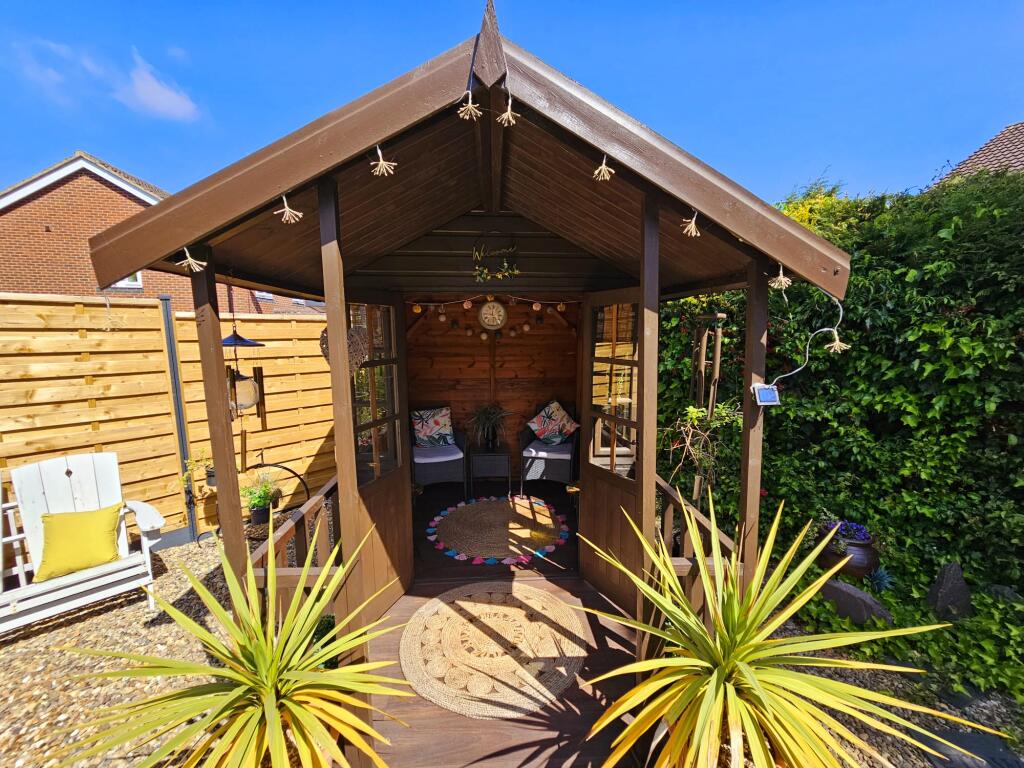 0e802365-b4f8-4028-a258-2a409dfa6a1b