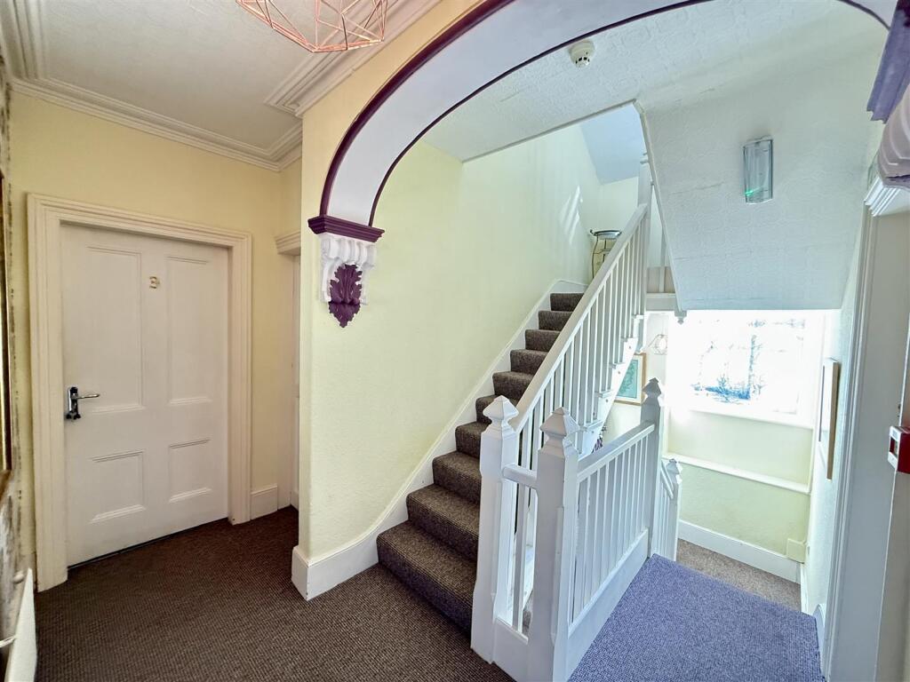FIRST FLOOR - HALF LANDING