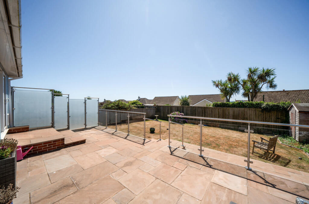 1321347-6-686fbf7...