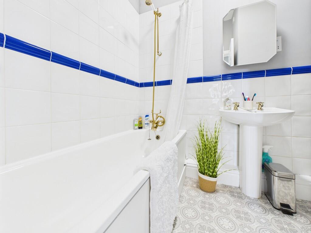 CAM02854G0-PR0401...