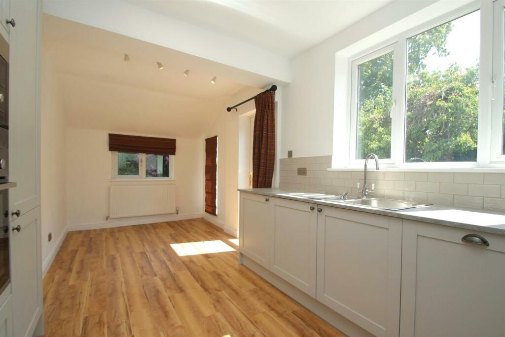 Breakfast Kitchen 2
