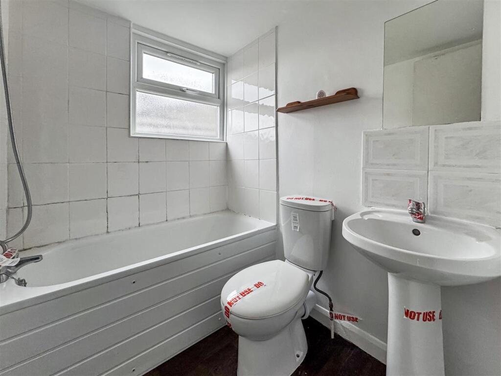 Bathroom.jpeg