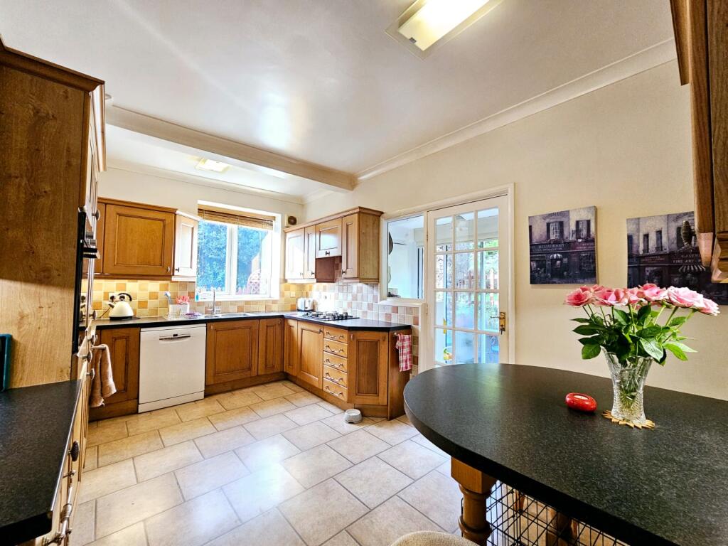 b3a8bad1-2bef-426a-92fc-2133f6022da3