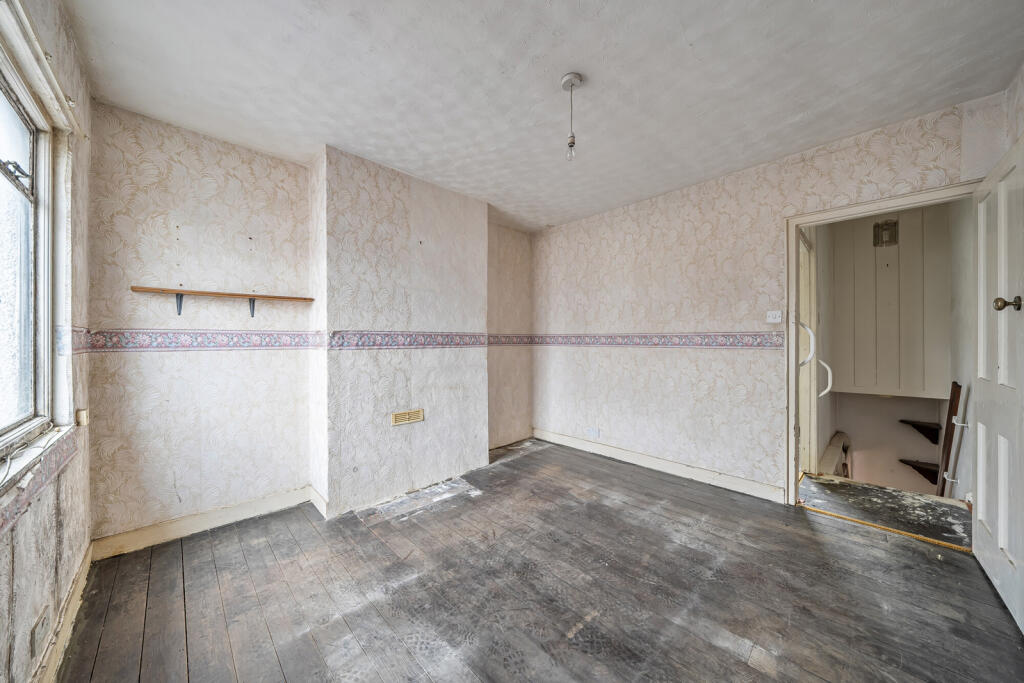 1386148-18-692861...