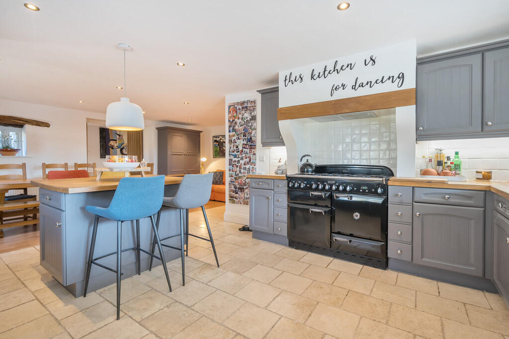 Kitchen/Dining/Fa...