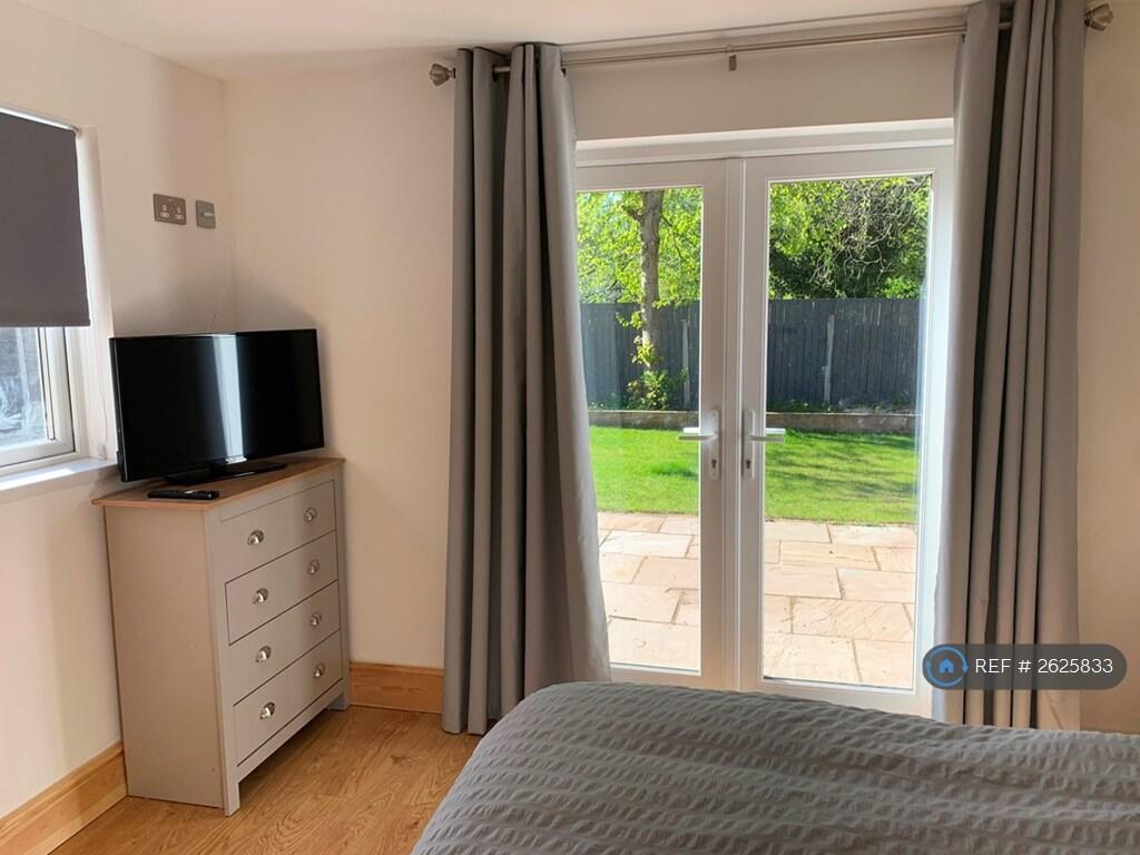 Double Bedroom 1