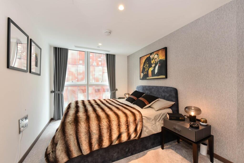 Flat 1104 Dahlia House(11).JPG