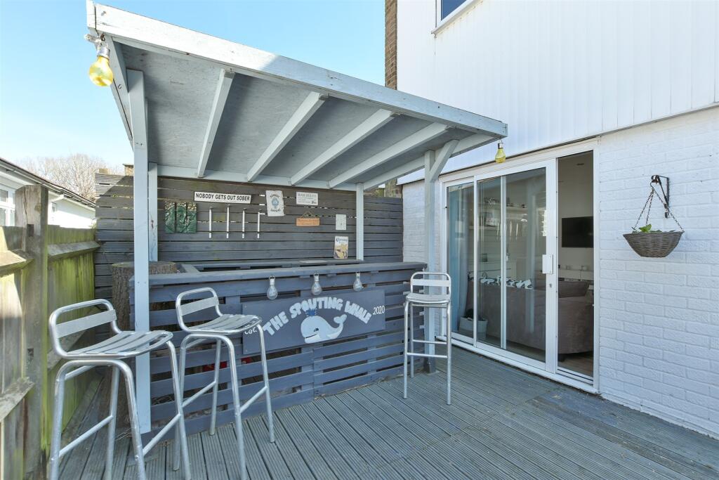 External Lifestyle Photograph