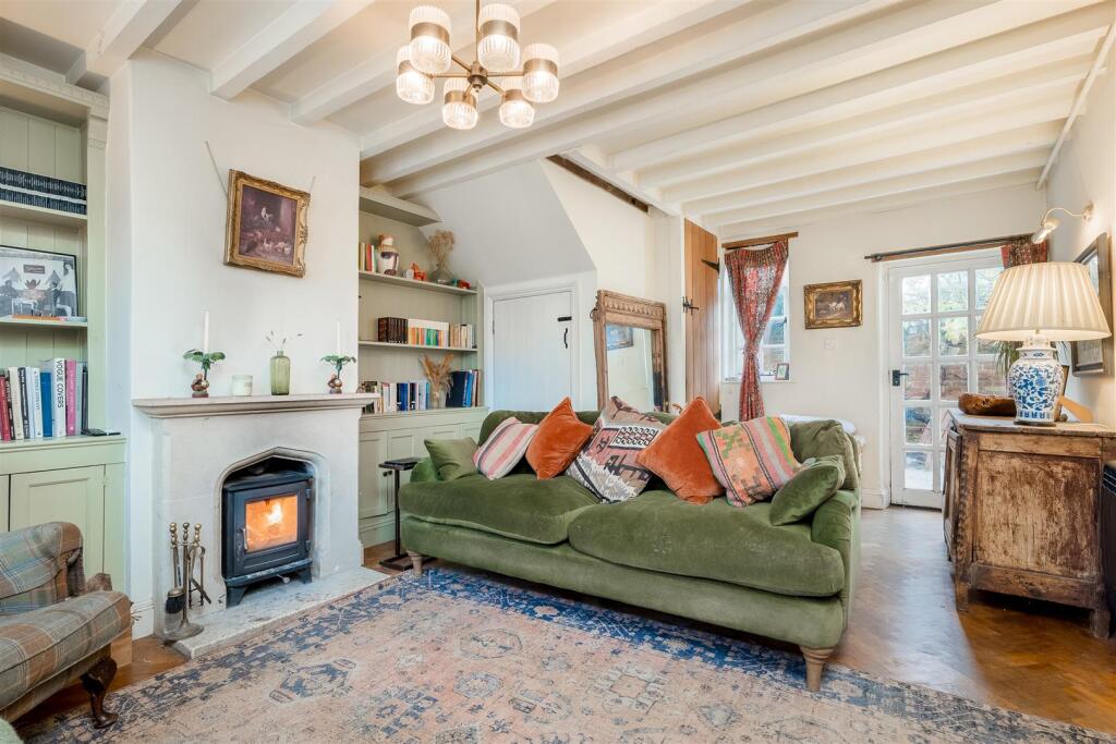 Milton Cottage 1996-4.jpg