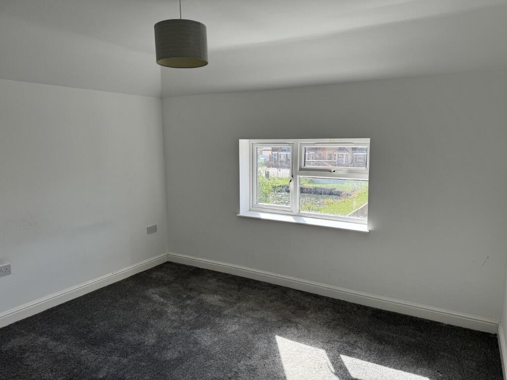 6  Medium  T202509221527.jpg