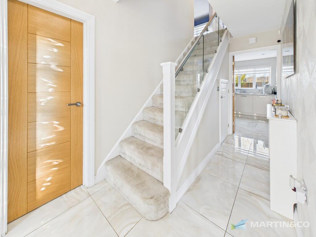 CAM02318G0-PR0562...