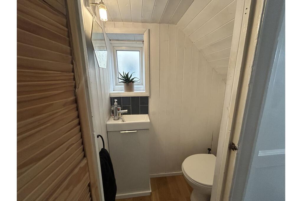 Downstairs Cloakroom