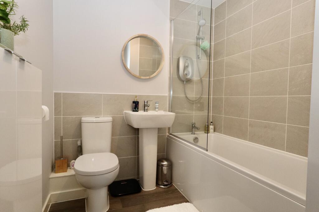 Family bathroom