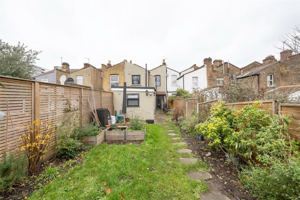 Gurney Road, E15
