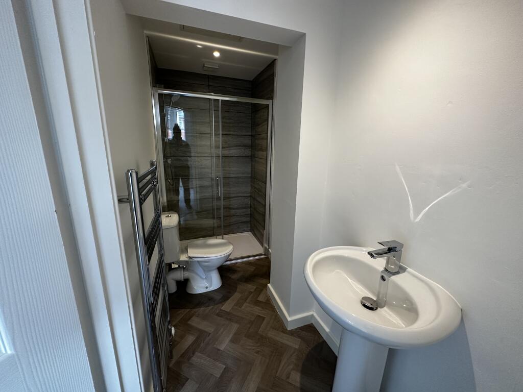 Room 1 En-suite