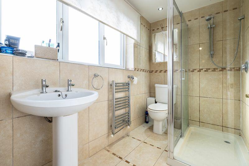 En-Suite 1