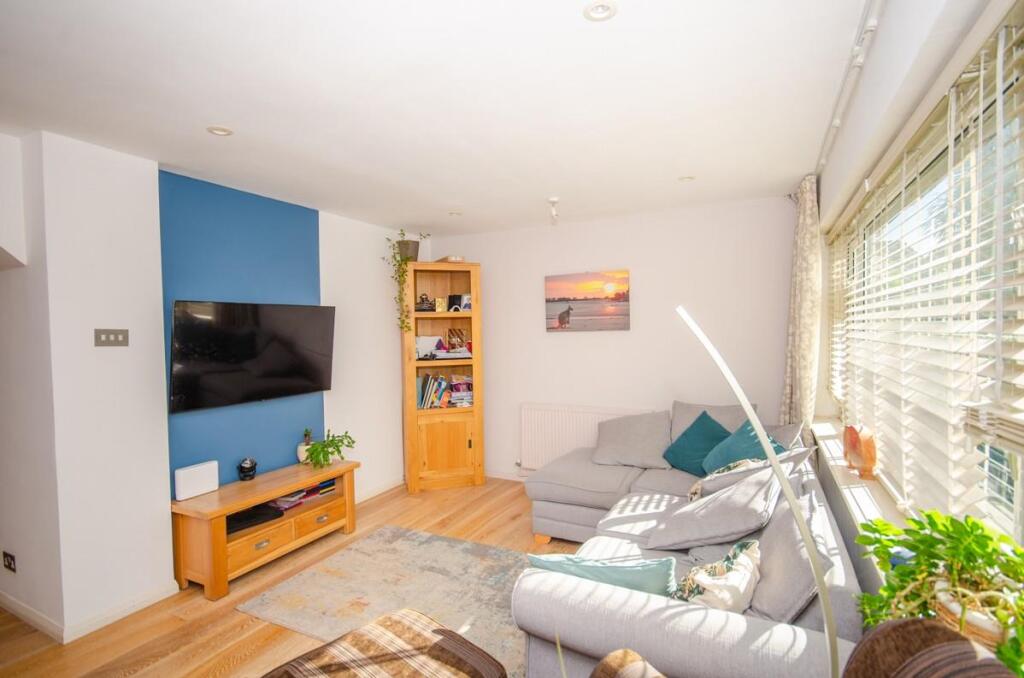Lounge area.jpg