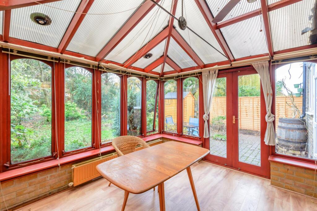 8402556-interior01-800.jpg