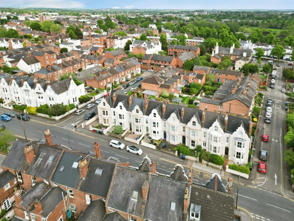 5954afe5-dji_fly_20240513_224608_462_1715706112688