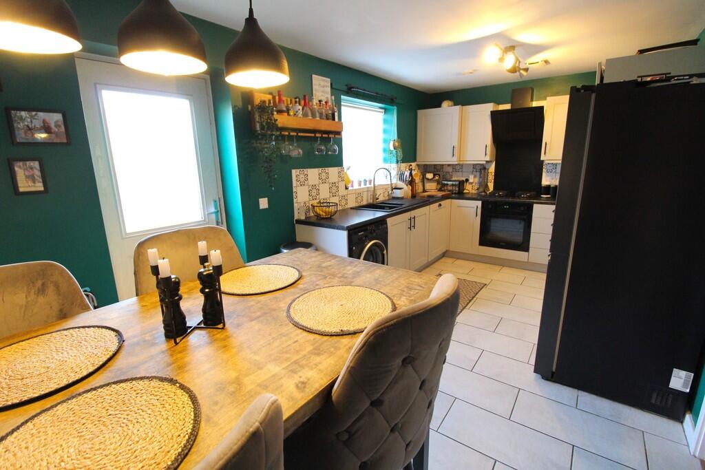 kitchen diner 3