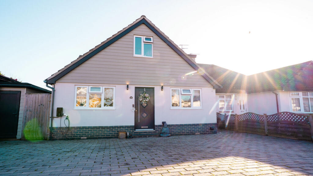 Silverdale Drive, Waterlooville, PO7