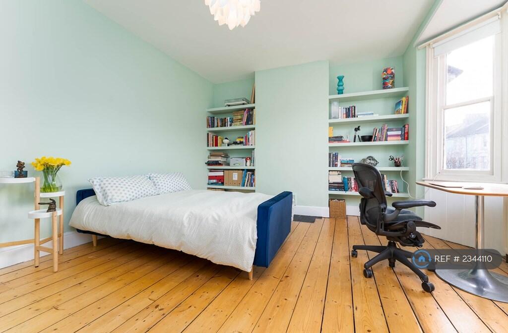 Double Bedroom 2 