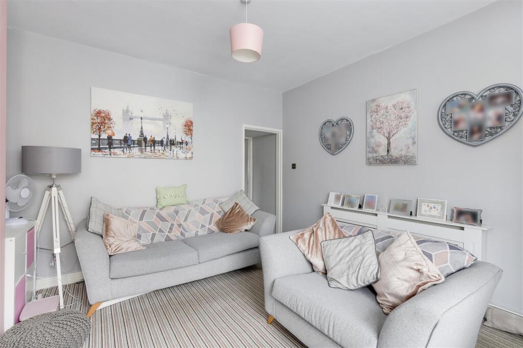 IMG_5933-IMG_5937 copy.jpg