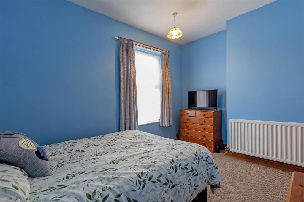 Bedroom 2-3.jpg