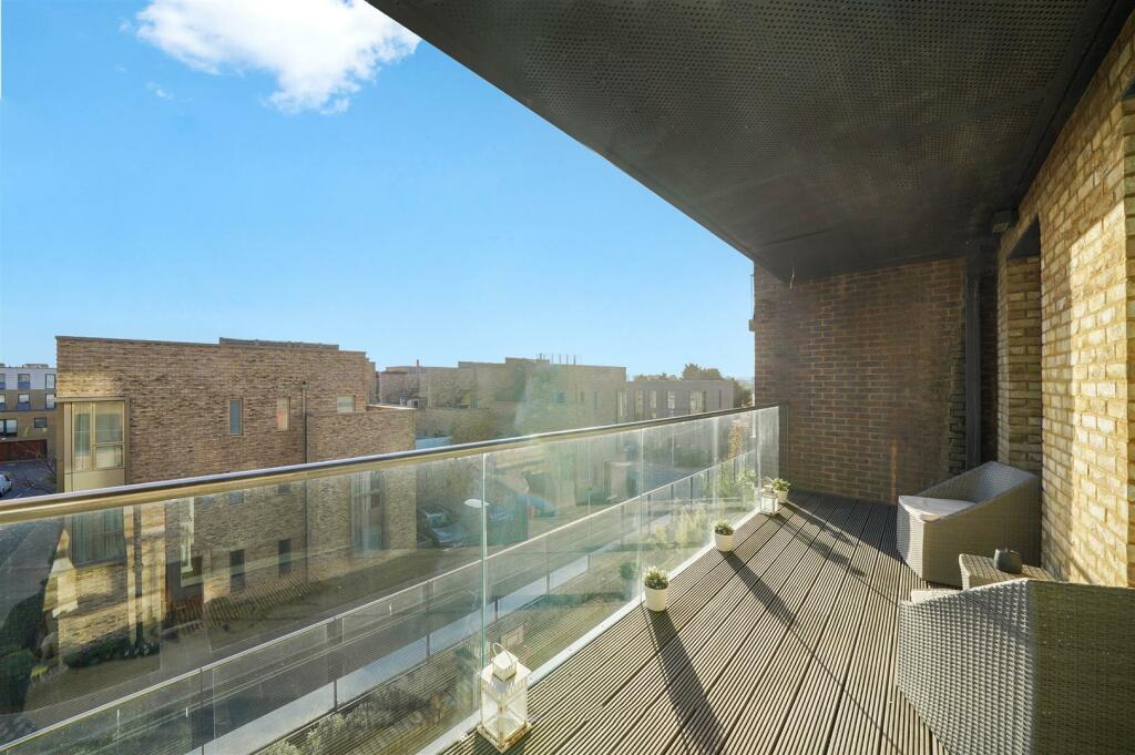 Flat 74, Merlin Court - qx5LnCdelVmaOK4B7Gla.jpg