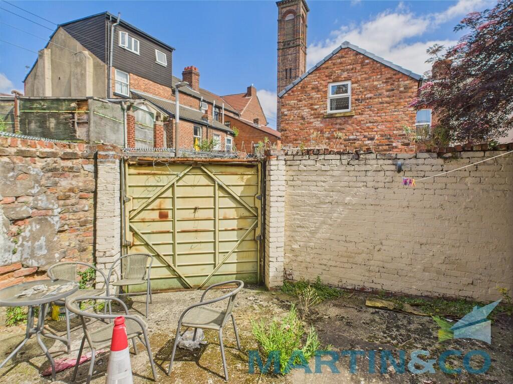 CAM01870G0-PR0166...