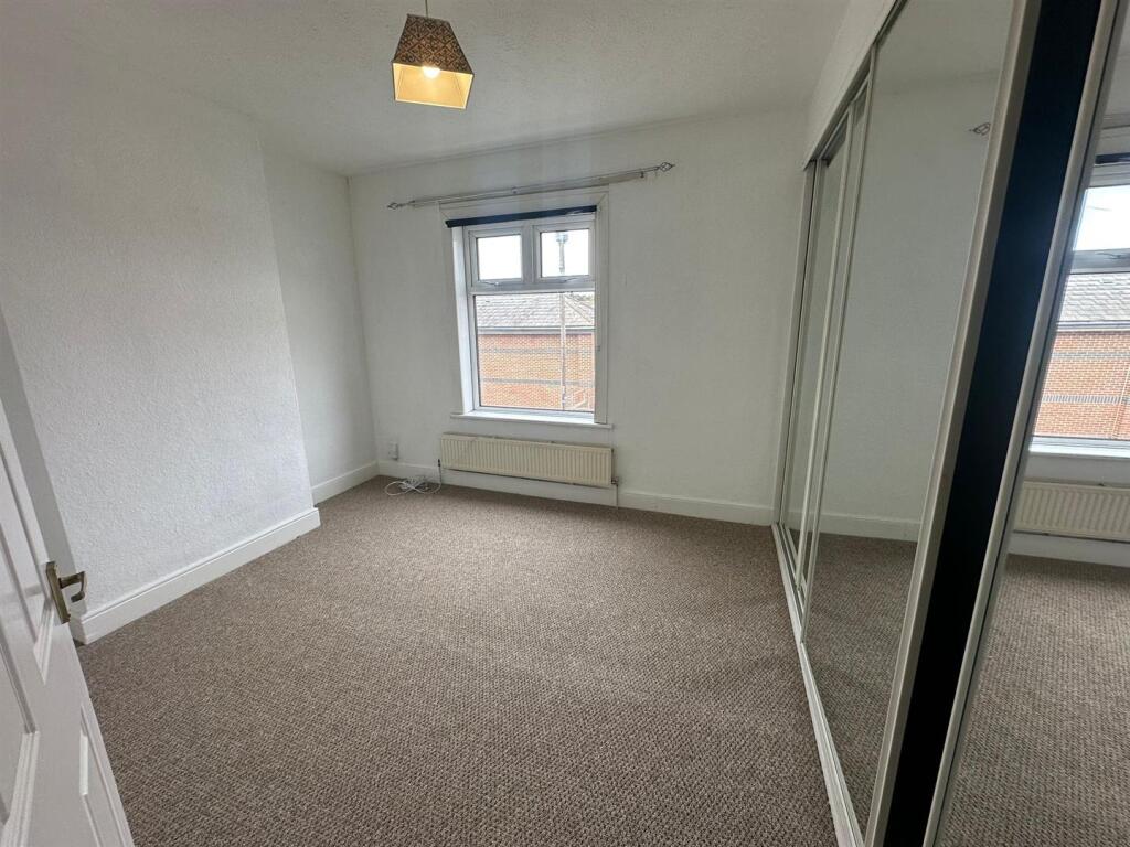 Master bedroom 2.jpeg