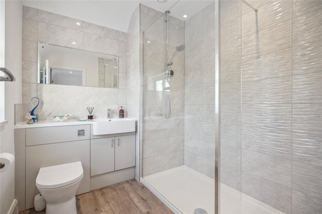 En Suite Shower Room