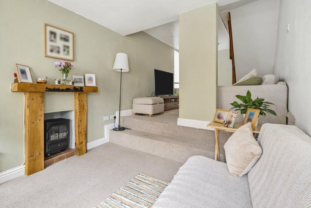 Sitting/Dining Room