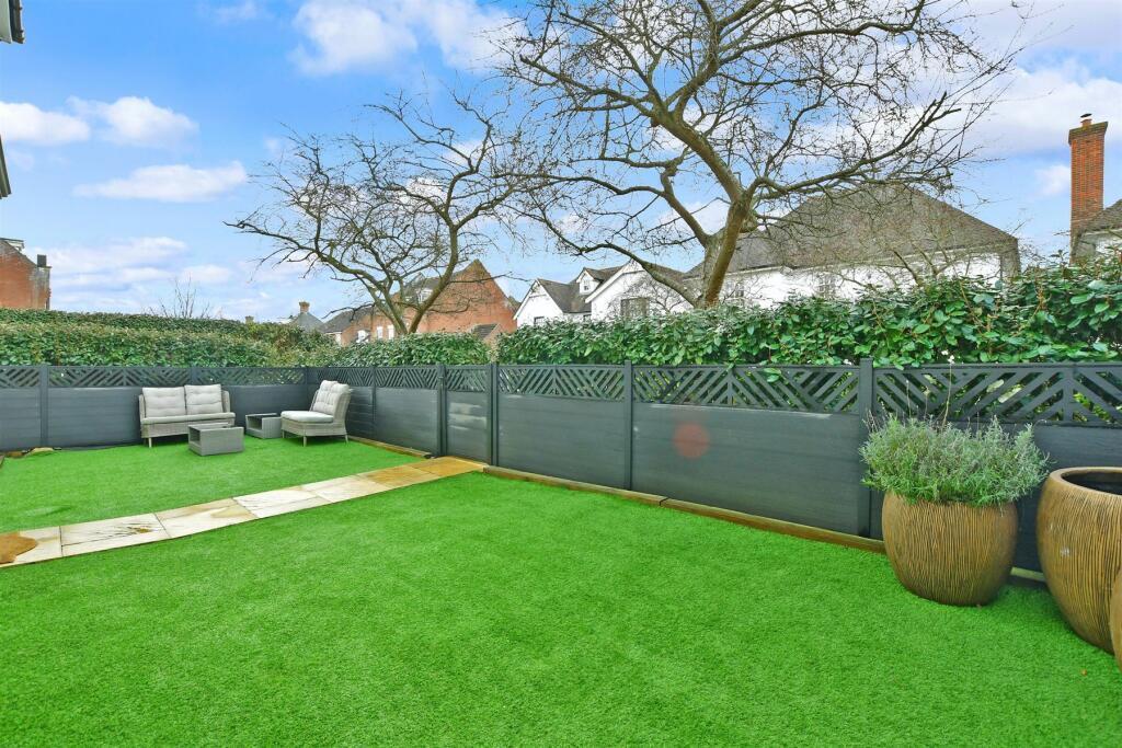 Enclosed Front Garden