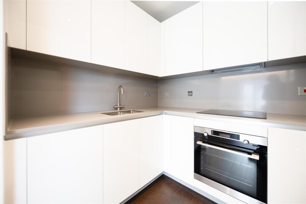 Kitchen          .jpg