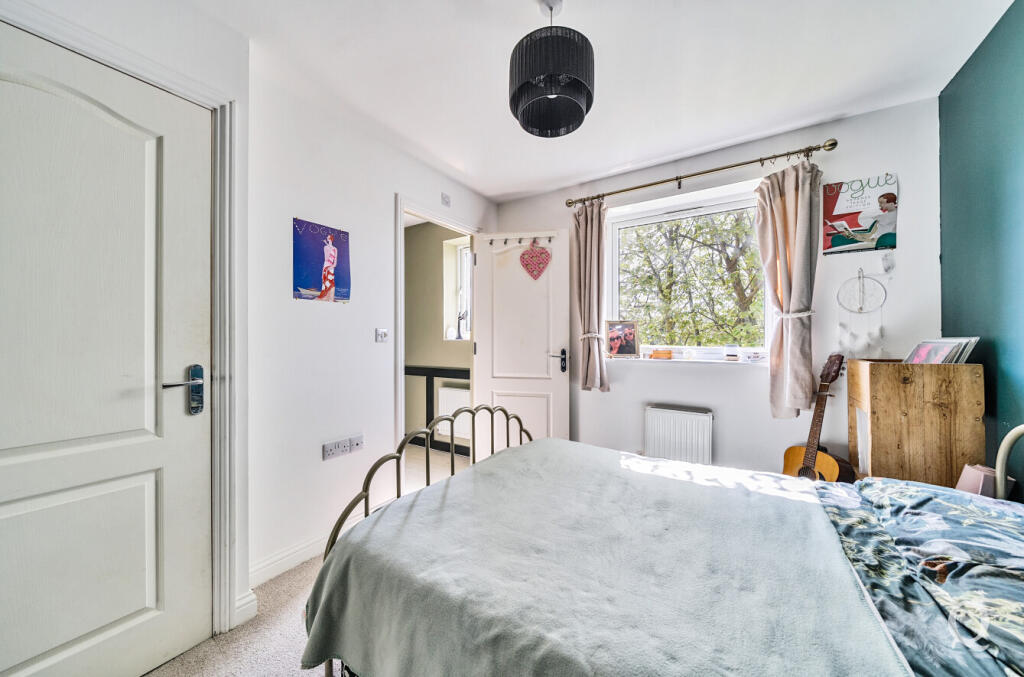 99790b27-82a9-43c...