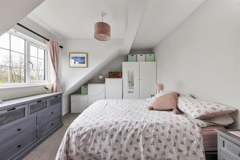 The Croft, Friday Hill E4