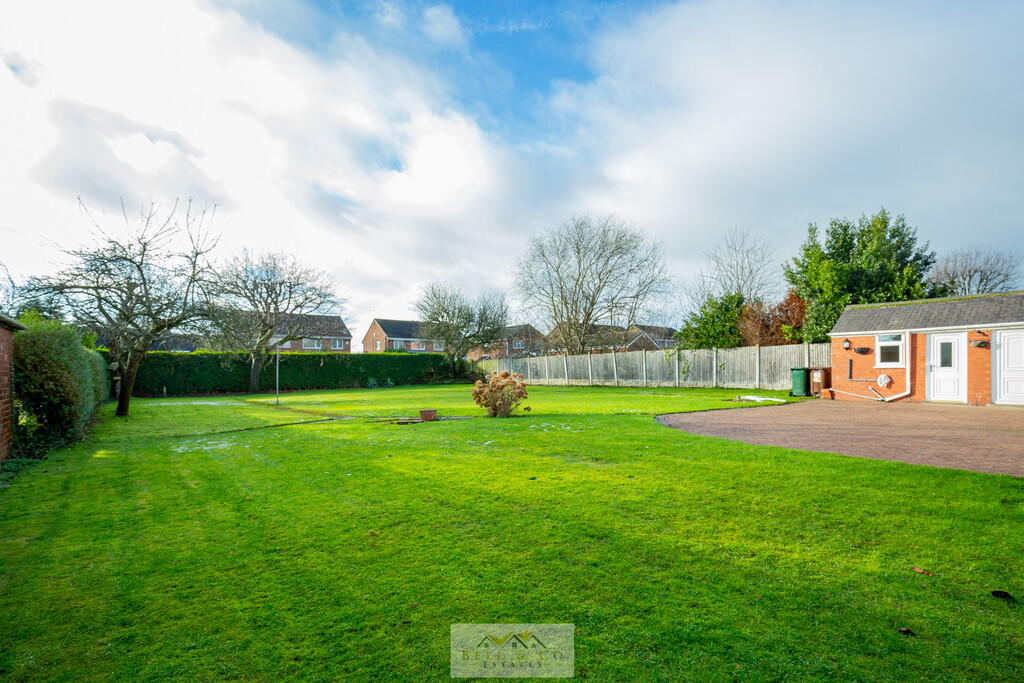 Back garden 1.3