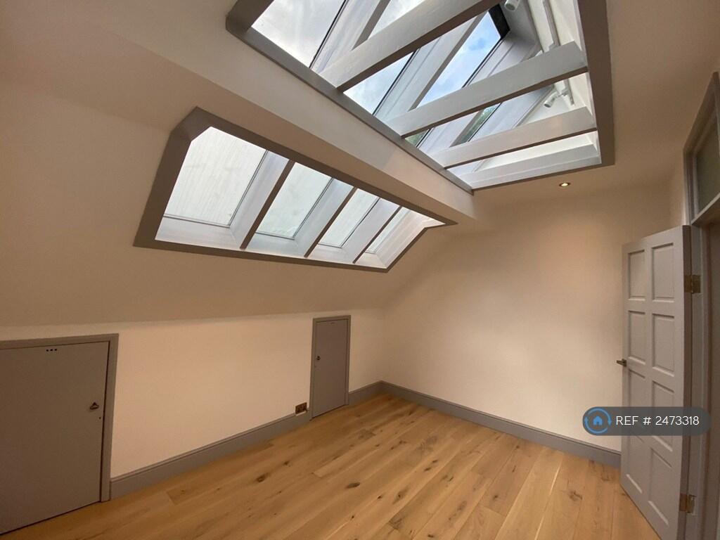 Unique Roof 