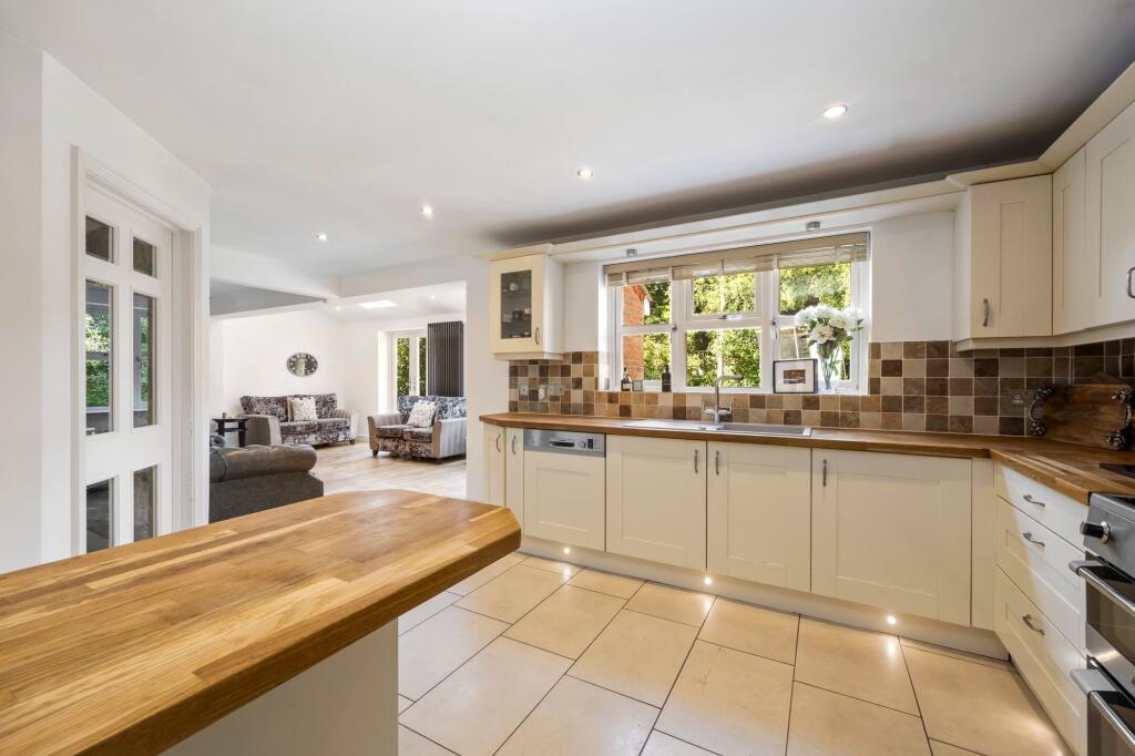 Kitchen / Sitting Room