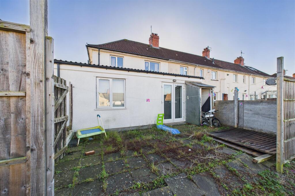 52 Lynton Road, Bedminster, Bristol BS3 5LT | Free