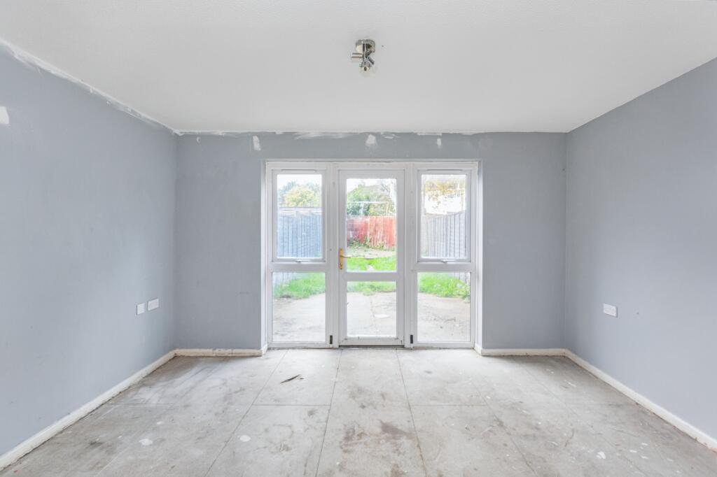 8 Haddington Way, Aylesbury, Buckinghamshire, HP20 1HH